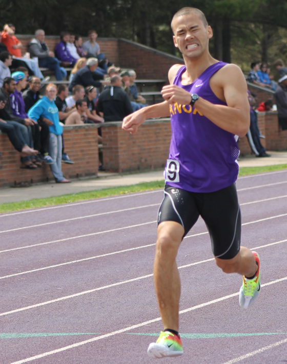 Student at Knox Open track meet