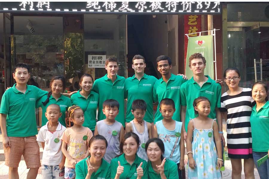Knox students who taught English during the summer of 2014 with their Chinese students.