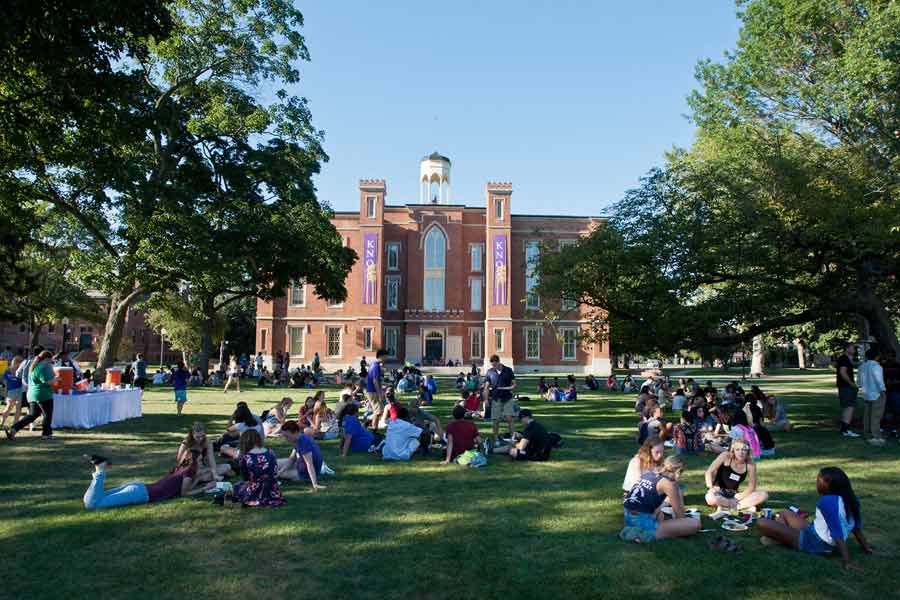 Knox College is among the top 15 schools in the country doing the most for low-income students, according to the New York Times
