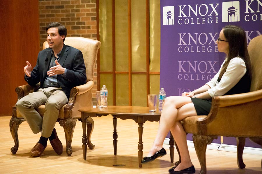 Knox College's Fall Institute included presentations on political engagement, study abroad, and distinctive academic opportunities.