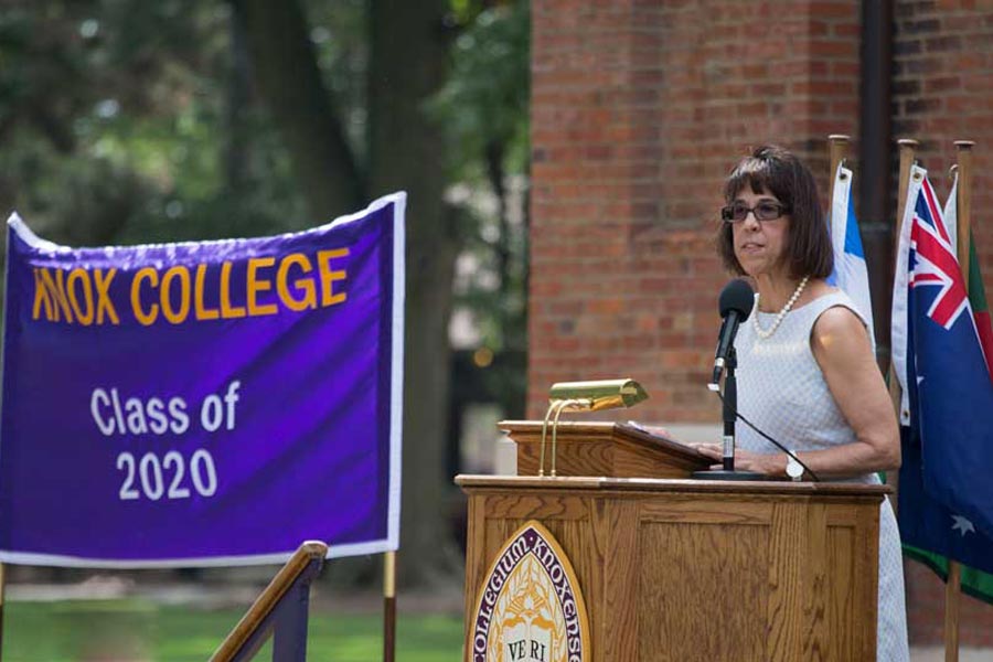 President Teresa Amott welcomes Knox's newest students to campus.