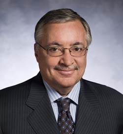 Knox College Trustee Dushan 