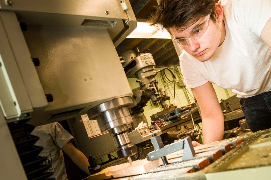 3D Printing, Laser Cutting, and More: Knox Engineers Club ...