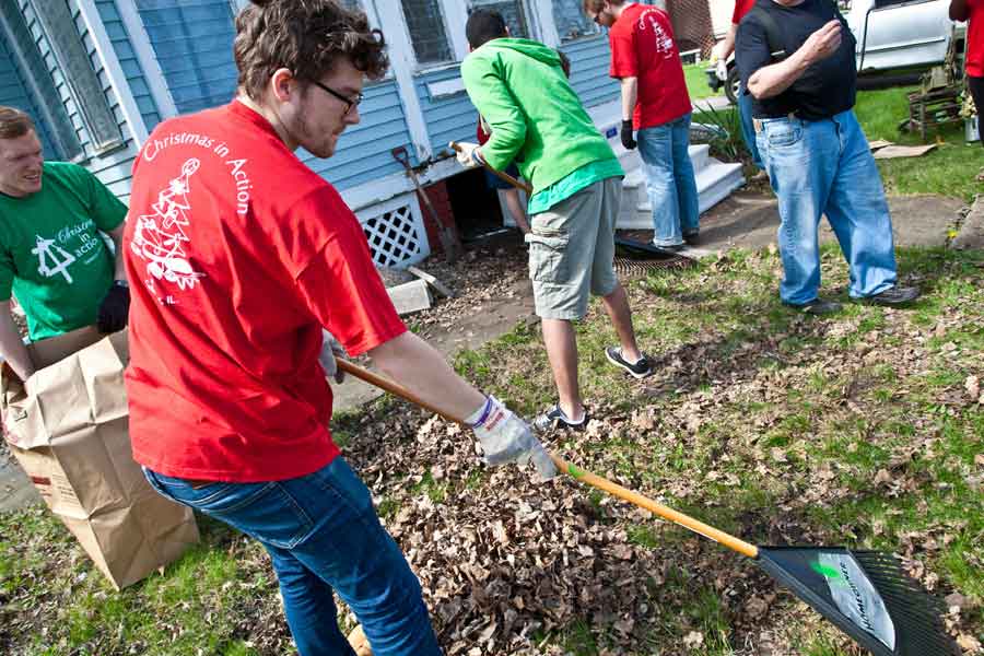 Knox students participate in community service throughout Galesburg.