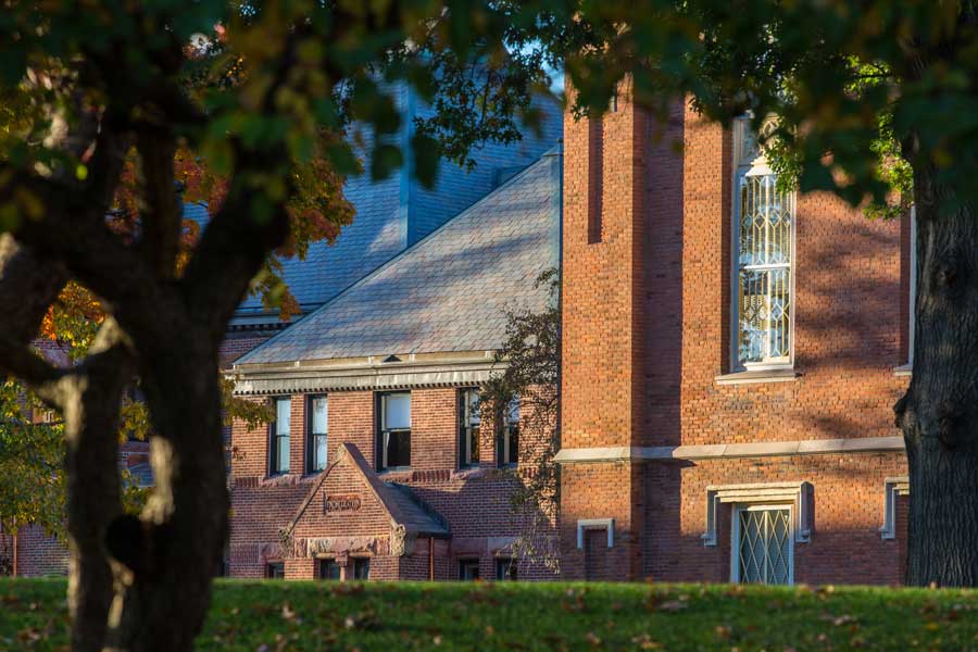 Knox College has ended another strong fundraising year, a year that marked the return of Alumni Hall as a functioning hub of the campus.