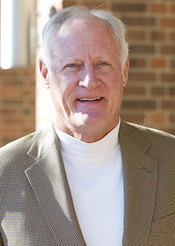 Dudley McCarter '72, 2015 Knox Service Award Recipient