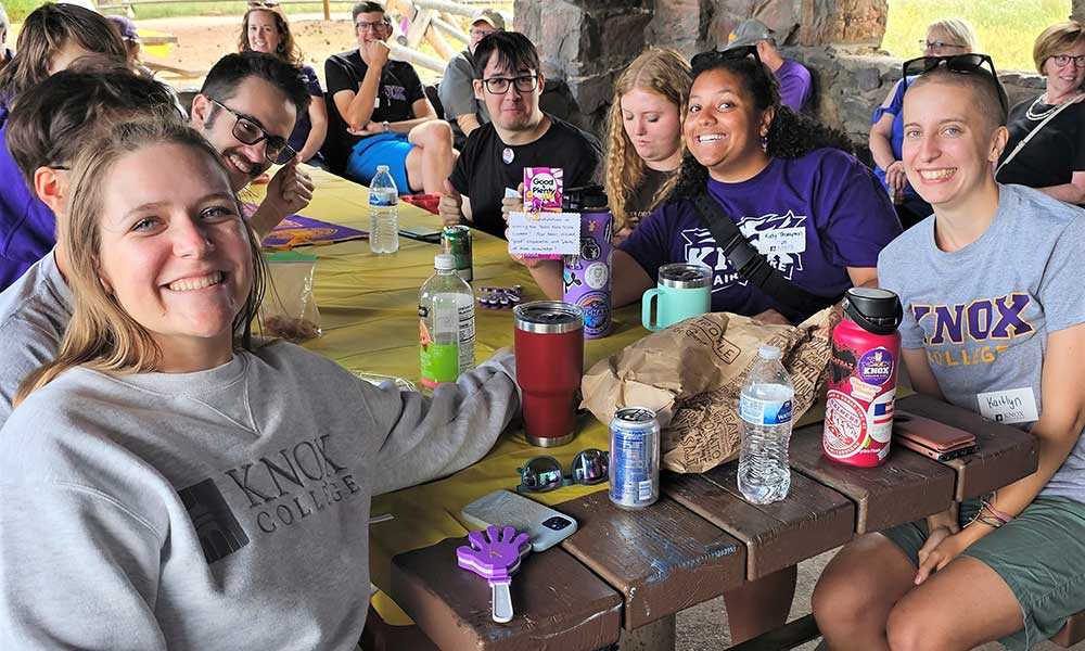 Knox alumni, students, and friends gathered at the annual Colorado Knox Club send off picnic.