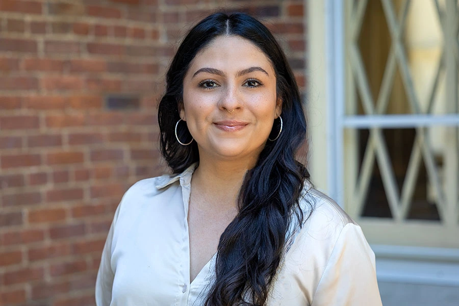 Angie Olivas '18