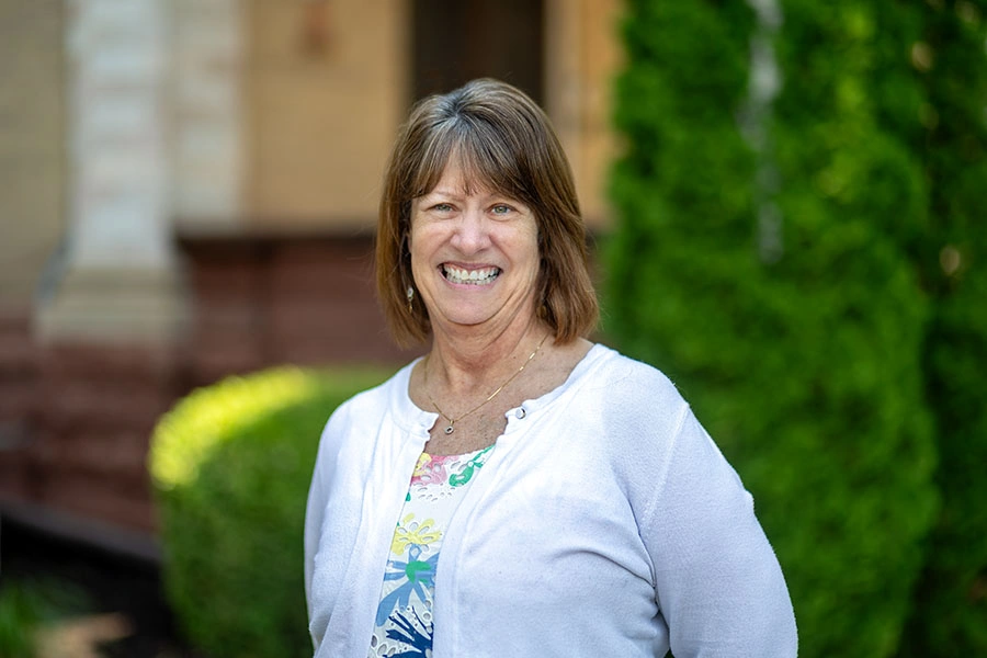 Jennie Hemingway headshot