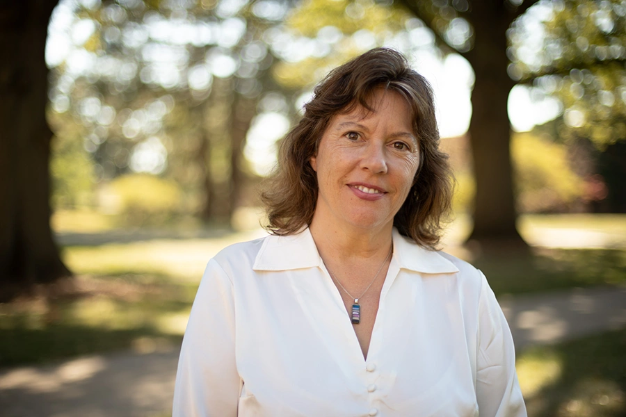 Associate Professor of Modern Languages Robin Ragan