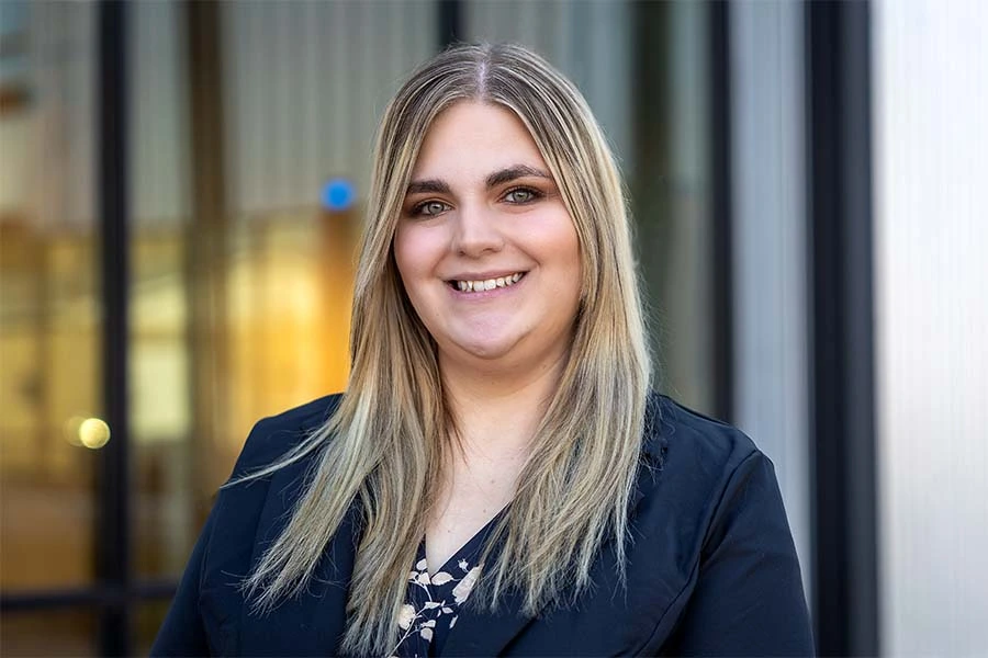 Emily Reynolds headshot