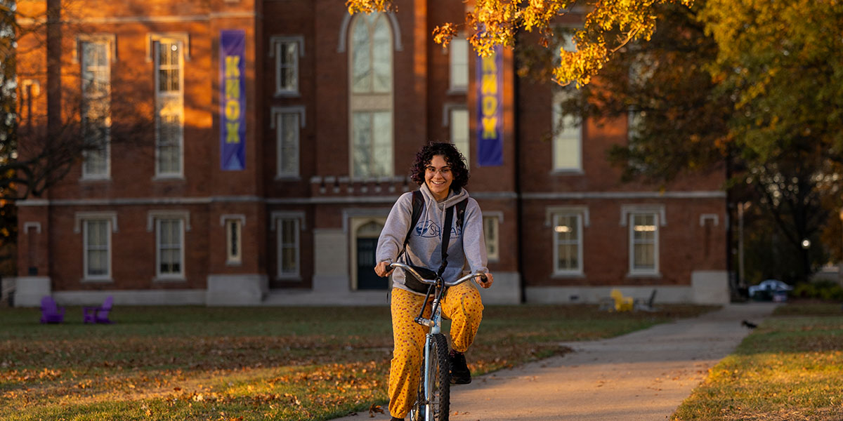 Sunny bike ride on the Knox campus