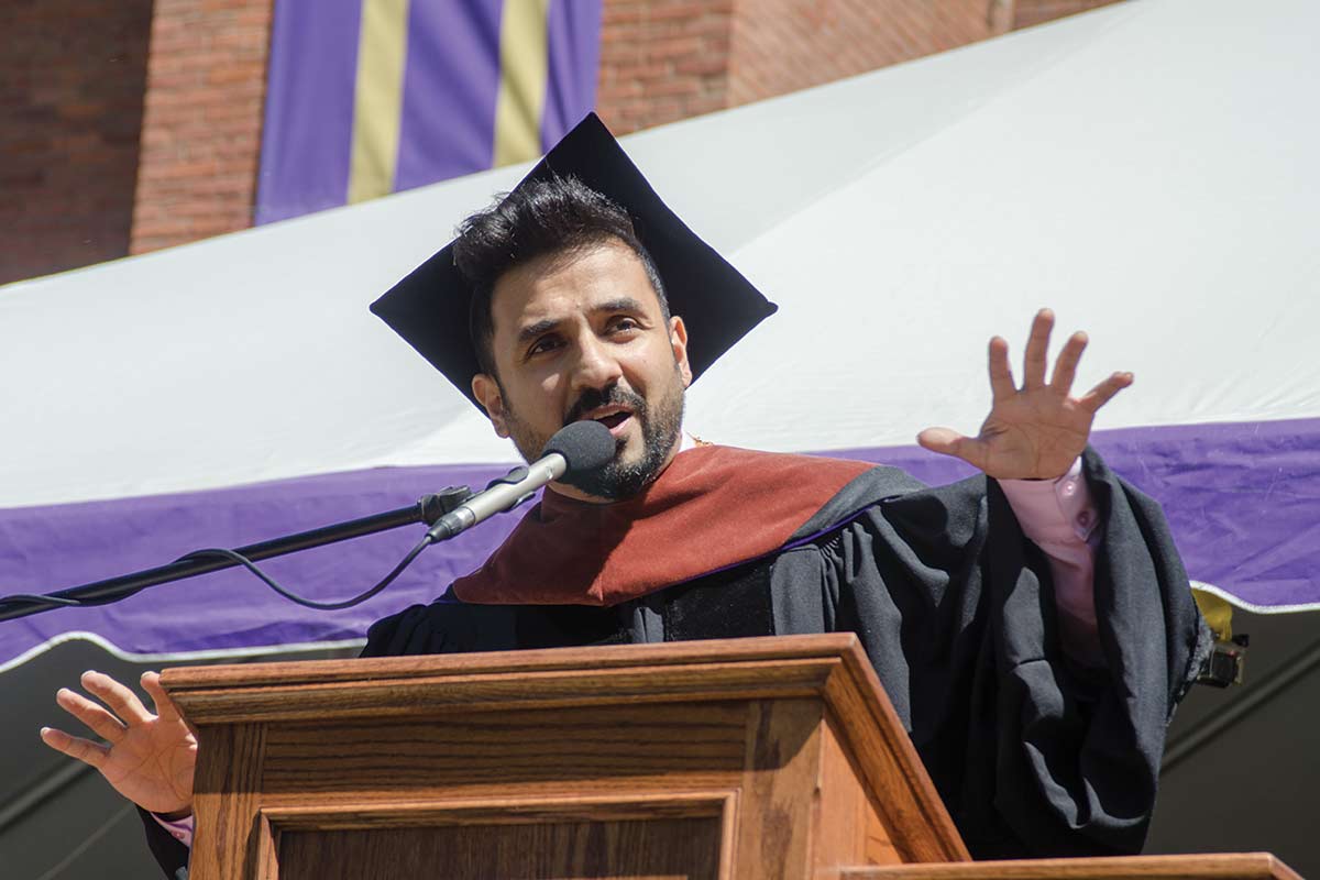 Vir Das ’02