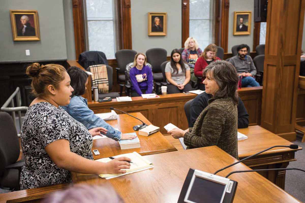 In 2017, students in Robin Ragan's SPAN 205 course enacted a simulated legal proceeding at the Knox County Courthouse, taking the roles of interpreter, judge, jury, lawyer, and witnesses.