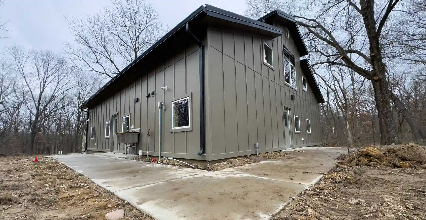 An exterior view of the newly renovated Schurr Hall classroom and laboratory at Green Oaks. 