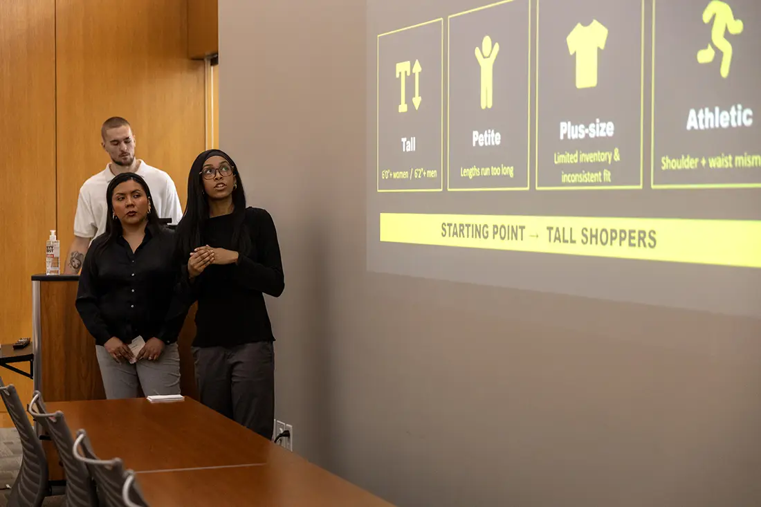 The ItFits Team gives their presentation.