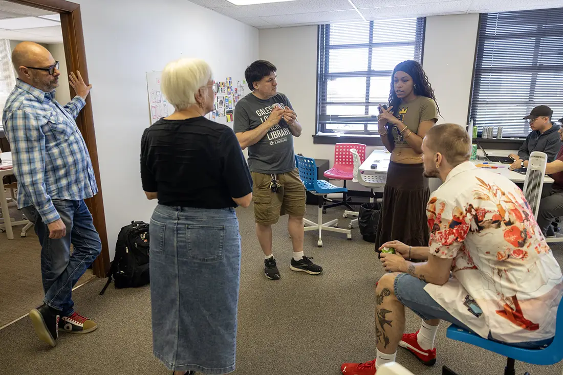 Participants work with advisers for their StartUp Term project.