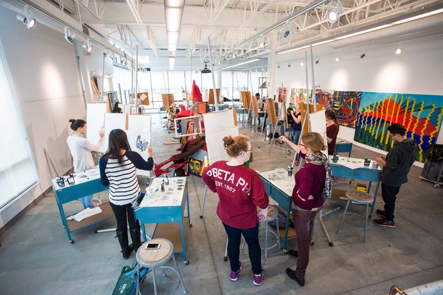 Art class in the Whitcomb Art Center at Knox College