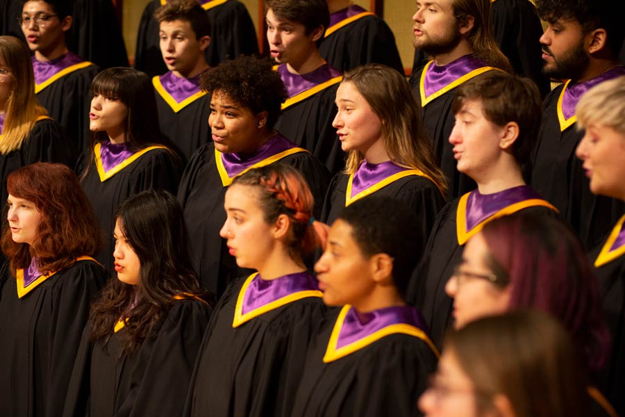 Knox College Choir rehearses in robes