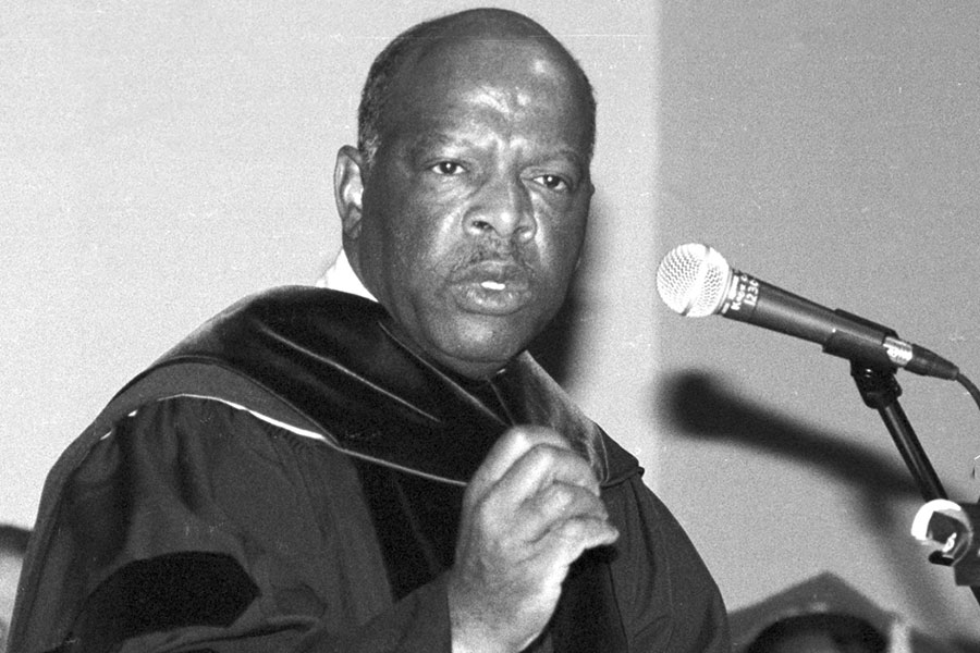 John Lewis speaks on the Knox College campus in January 1999