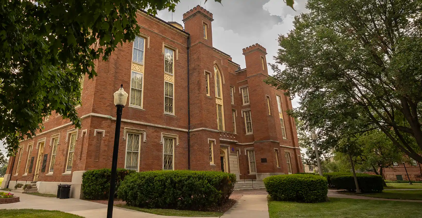 Picture of the Old Main building