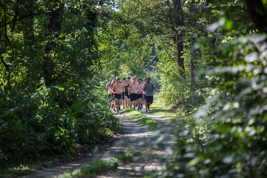 Into the Woods With Trees & Trails, Runners Build Team Knox College