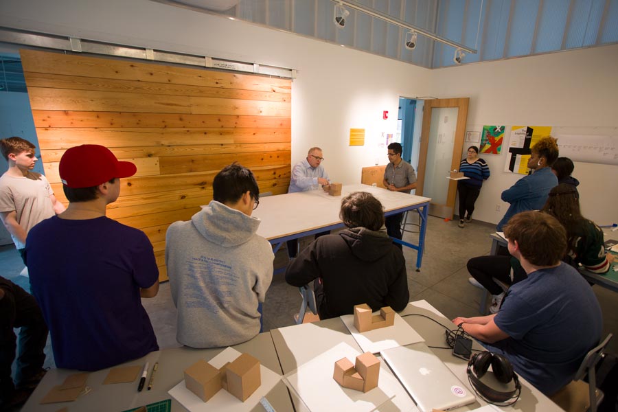 Students Learn Architecture From Practicing Alumnus Knox