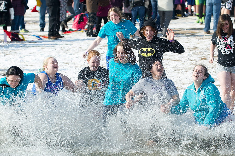 The women of Alpha Sigma Alpha brave the waters for Special Olympics Illinois. 