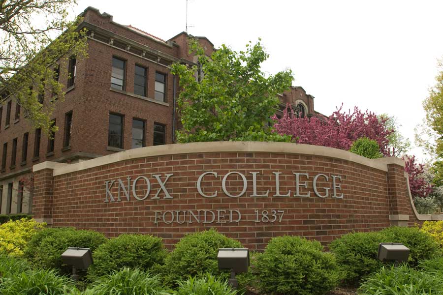 A partnership involving Knox College, other liberal arts colleges, and research universities aims to encourage more students from diverse backgrounds to pursue teaching careers at liberal arts colleges.