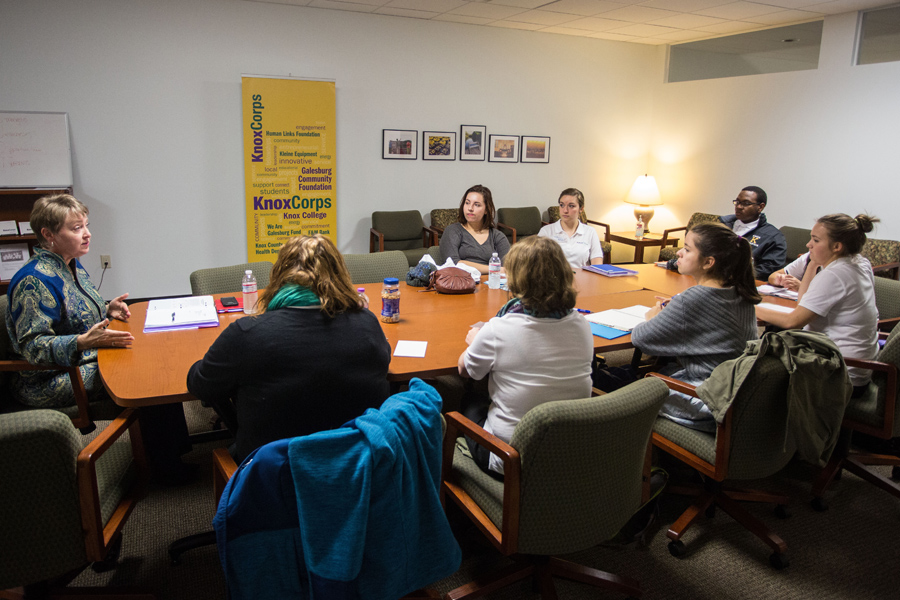 KnoxCorps fellows learn firsthand how to prepare for their careers as young professionals.